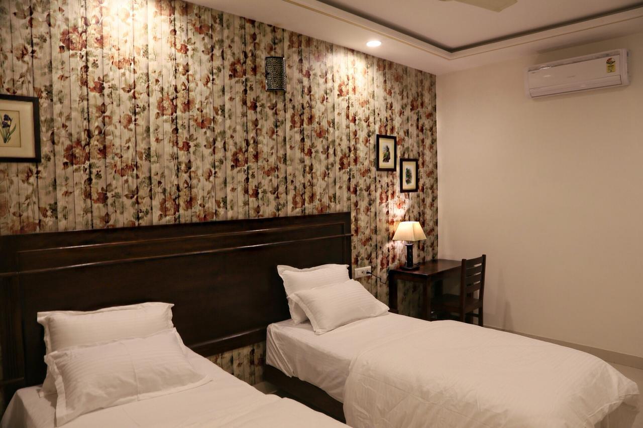 White Tulips Home Stay Jaipur Bagian luar foto