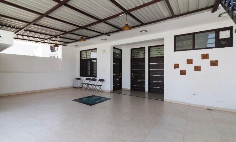 White Tulips Home Stay Jaipur Bagian luar foto