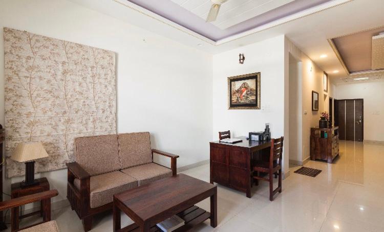 White Tulips Home Stay Jaipur Bagian luar foto