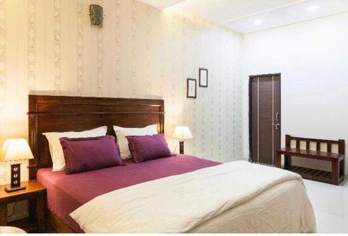 White Tulips Home Stay Jaipur Bagian luar foto